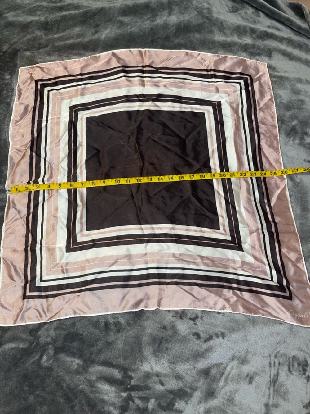 Vtg CEGGALI geometric boarder scarf. Pink/brown 27x27 - Picture 3 of 4